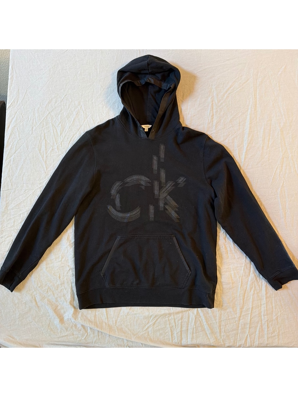 Calvin Klein Men's Black Pullover Hoodie Large with CK Logo
